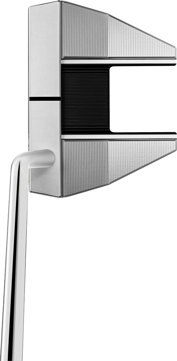 Titleist Scotty Cameron 2022 Phantom X 7 Putter address